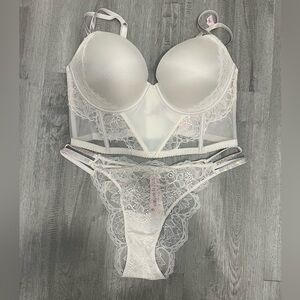NWT Stunning Victoria’s Secret Set